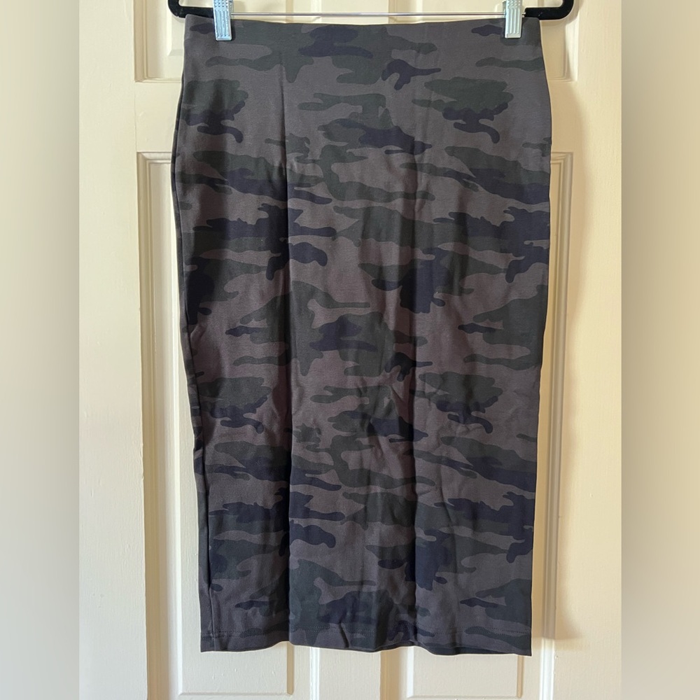 Sanctuary- camo midi skirt